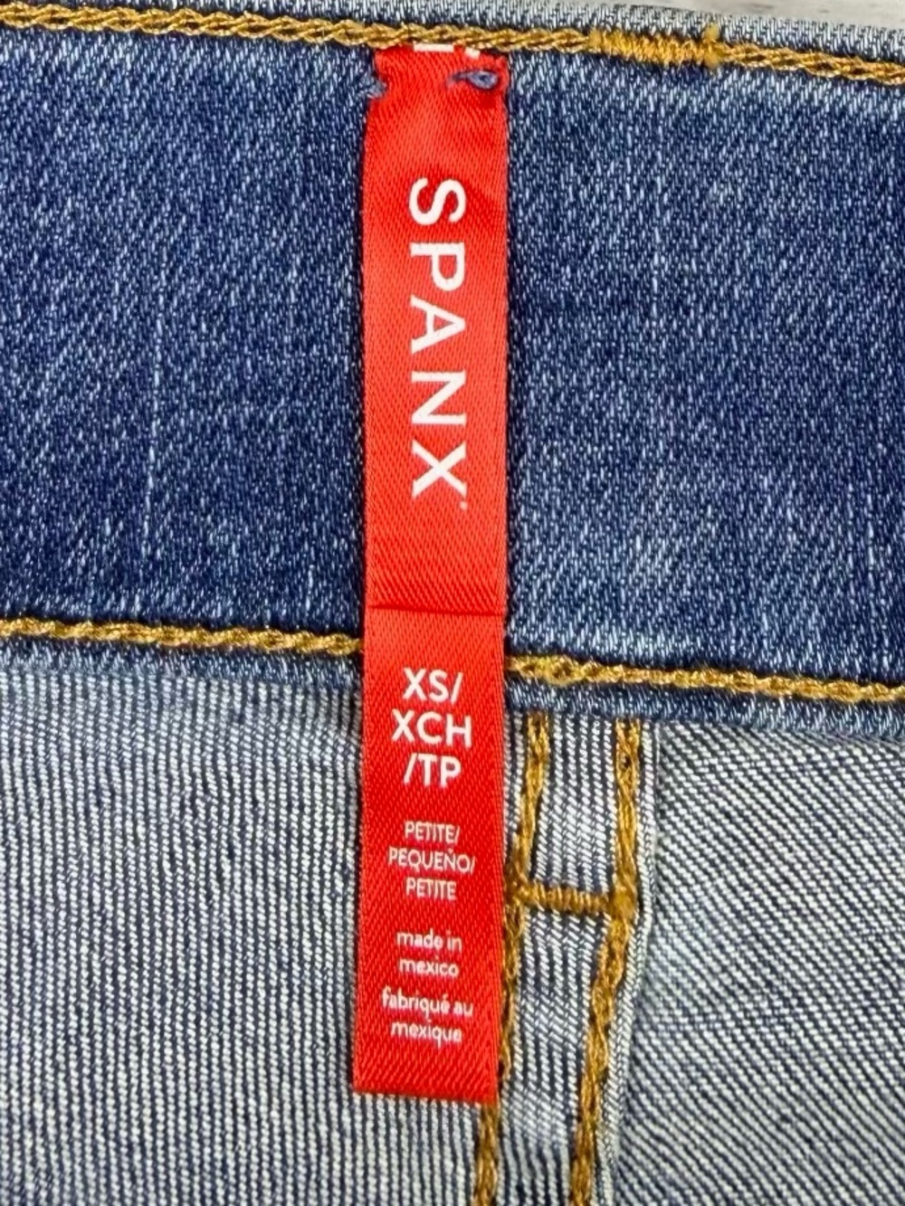 Spanx Shape Seamed Front Wide Leg Jeans Vintage Indigo Size XS Petite - Picture 16 of 16